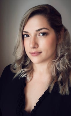 Portrait of Jenna Piper, Realtor®