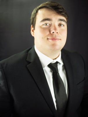 Portrait of Elijah Parmelee, Realtor®